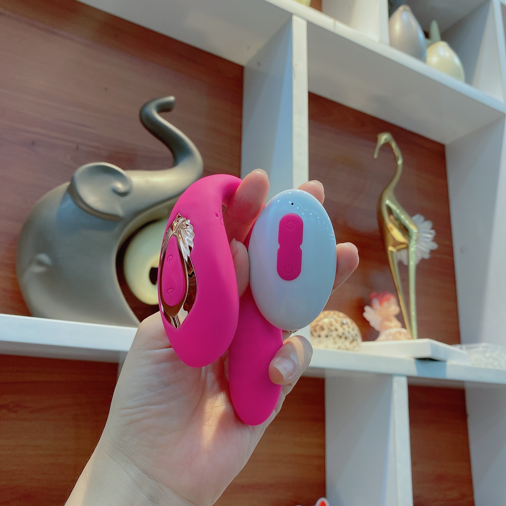 Máy massage điểm G âm đạo rung ngoáy 2 đầu cực phê